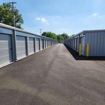 Extra Space Storage - Exterior Units - Self Storage Near Me - Niles, Ohio Extra Space Storage - Exterior Units - Self Storage Near Me - Niles, Ohio