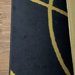 Hotel Indigo Cleveland-Beachwood - Unswept rug
