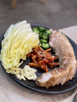 Myung Ga Haejangguk by null