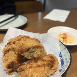 8 Hours Ramen - Fried Oysters