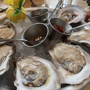 Eunice - Happy hour raw oysters - Cajun/Creole Near Me - Houston, Texas Eunice - Happy hour raw oysters - Cajun/Creole Near Me - Houston, Texas