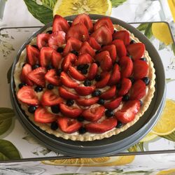 Dee's GF Cookie Company - Gluten-free Strawberry Tart