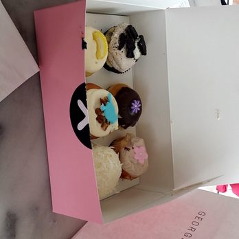Georgetown Cupcake - Oreo, vanilla & chocolate, cherry cheesecake, lemon blossom, hummingbird, and coconut. Hummingbird was hands down our favorite! - Cupcakes Near Me - Washington, DC, District of Columbia Georgetown Cupcake - Oreo, vanilla & chocolate, cherry cheesecake, lemon blossom, hummingbird, and coconut. Hummingbird was hands down our favorite! - Cupcakes Near Me - Washington, DC, District of Columbia