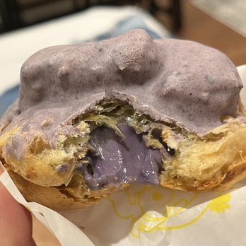 Beard Papa's - Ube Eclair (filling) - Desserts Near Me - New York, New York Beard Papa's - Ube Eclair (filling) - Desserts Near Me - New York, New York