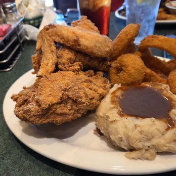 Metro Diner - Chicken platter - American Near Me - Chesapeake, Virginia Metro Diner - Chicken platter - American Near Me - Chesapeake, Virginia