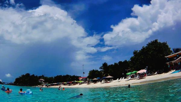 Coki Beach by null