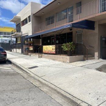 La Reina Restaurant - Nicaraguan Near Me - Miami, Florida La Reina Restaurant - Nicaraguan Near Me - Miami, Florida