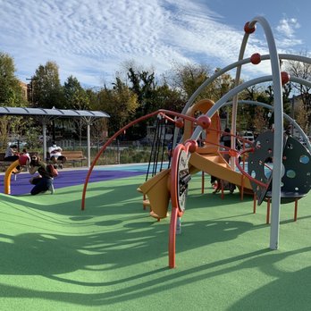 Mosaic Park - Parks Near Me - Arlington, Virginia
