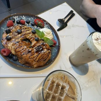 Samos Cafe & Grill - Croissant French Toast *** Iced Salted Caramel Tahini *** - Mediterranean Near Me - Sherman Oaks, California Samos Cafe & Grill - Croissant French Toast *** Iced Salted Caramel Tahini *** - Mediterranean Near Me - Sherman Oaks, California
