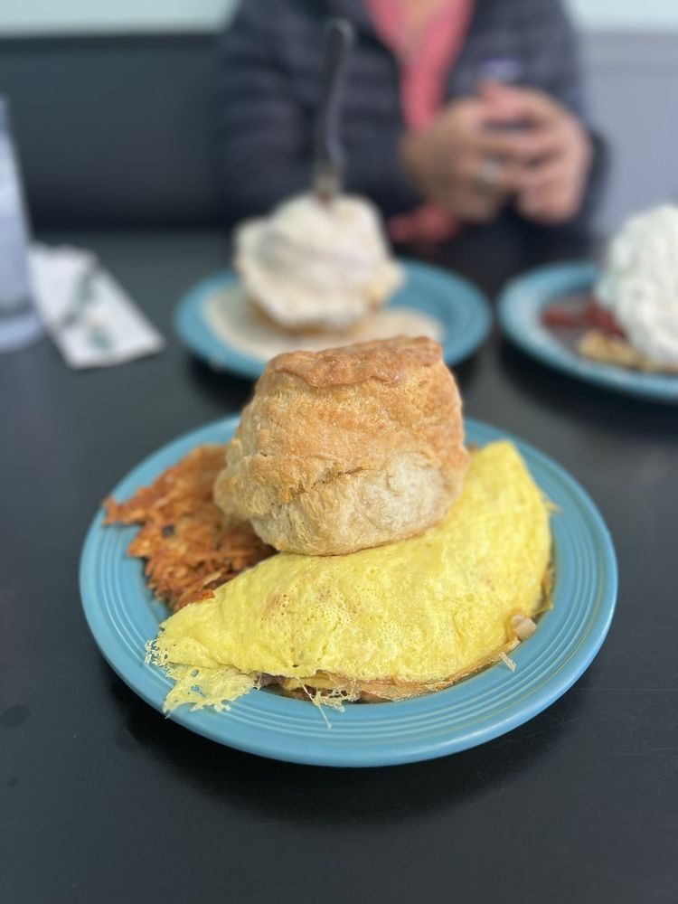 Buttered Biscuit Logo