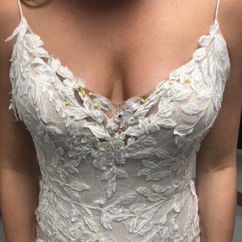 Tailored In White - Sewing & Alterations Near Me - Phoenix, Arizona