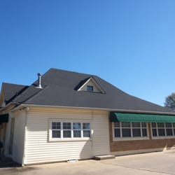 Four Seasons Roofing - Remove and Replace 30 year architectural shingles