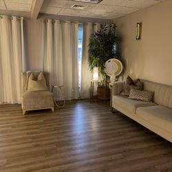 True Medical Aesthetics - The lobby at true