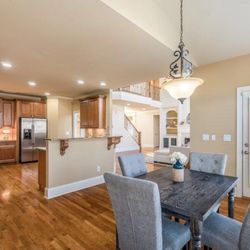 Sisters Staging Home Staging - We staged this eat-in area in Suwanee, Georgia.