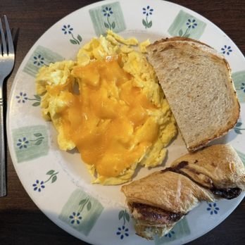 Emma Cleary's Coffee & Dessert - Coffee & Tea Near Me - Slingerlands, New York Emma Cleary's Coffee & Dessert - Coffee & Tea Near Me - Slingerlands, New York