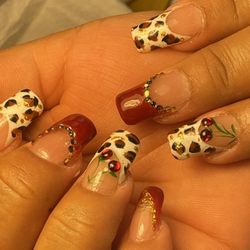 QT Nails & Hair