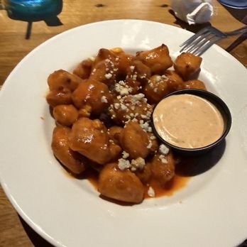 Green Bay Distillery - Buffalo Curds - New American Near Me - Green Bay, Wisconsin