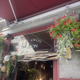 Good morning! How about a breakfast crepe? Good morning! How about a breakfast crepe?