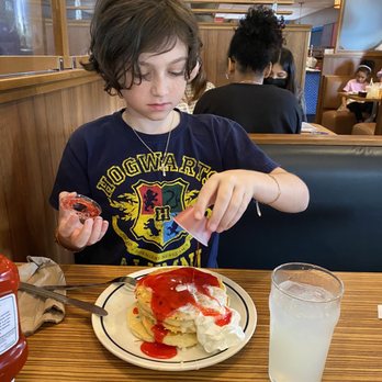 IHOP - Kids love the pancakes! - American Near Me - PEMBROKE PINES, Florida IHOP - Kids love the pancakes! - American Near Me - PEMBROKE PINES, Florida