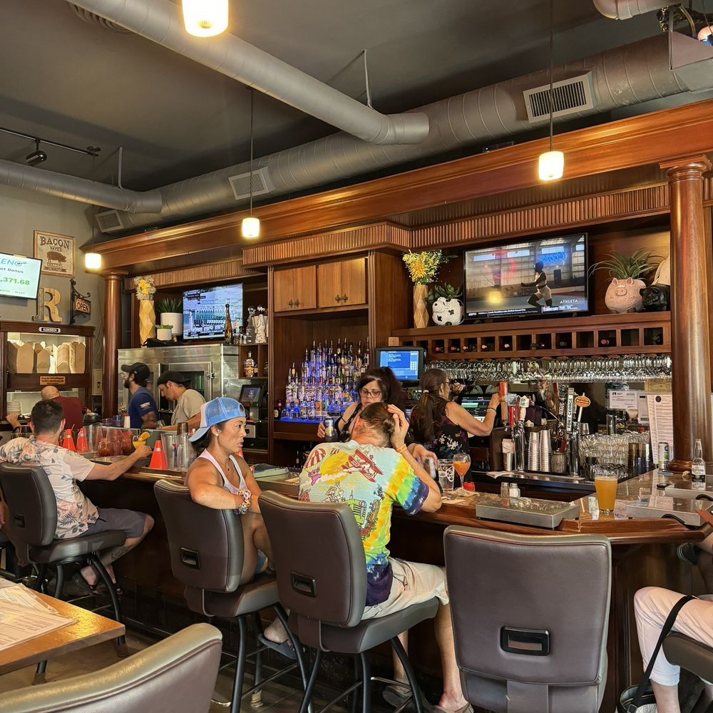 Ranee's On Main - Main bar area - Bars Near Me - Oregon City, Oregon Ranee's On Main - Main bar area - Bars Near Me - Oregon City, Oregon