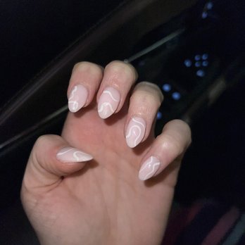 Vie Nail Bar - Nail Salons Near Me - Dallas, Texas