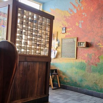 Sunrise Cafe - Entrance lobby - New American Near Me - Yellow Springs, Ohio