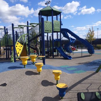Wolf's Crossing Community Park - Parks Near Me - Naperville, Illinois