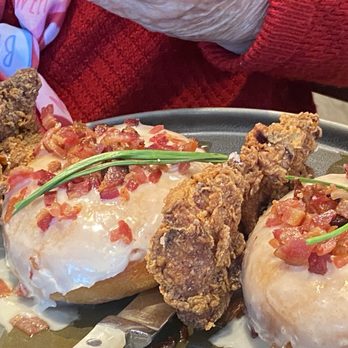 Great Maple Modern American Eatery - Fried Chicken & Doughnuts - American Near Me - Anaheim, California Great Maple Modern American Eatery - Fried Chicken & Doughnuts - American Near Me - Anaheim, California