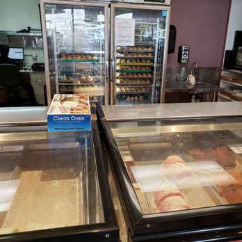 Liliha Bakery - Bakeries Near Me - Honolulu, Hawaii