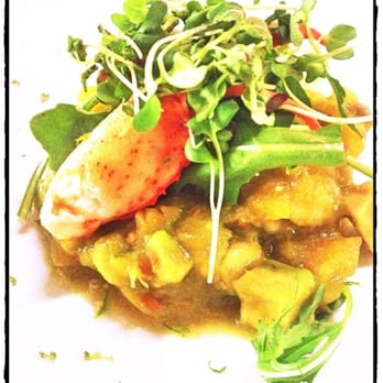 Beef Grill Club - Kanadischer Hummer auf Avocado-Mango-Salat... - Steakhouses Near Me - Berlin, BE