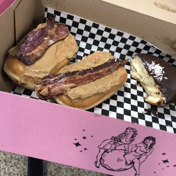 Glam Doll Donuts - Showgirl Doughnut - Donuts Near Me - Minneapolis, Minnesota