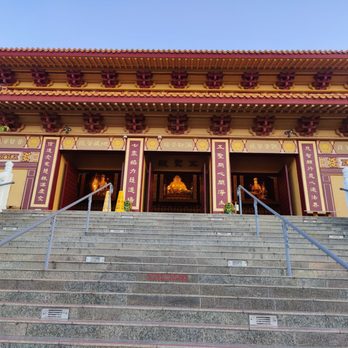 Hsi Lai Temple - Buddhist Temples Near Me - Hacienda Heights, California