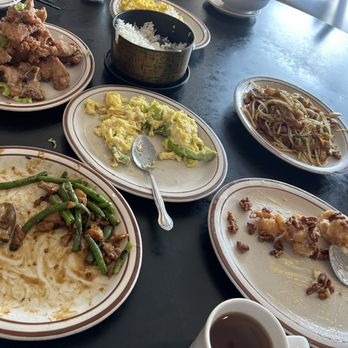 Skyline's Cafe - Fried pork chop, bitter melon with egg, beef chow fun, honey walnut shrimp, and chicken string beans. - Chinese Near Me - Daly City, California