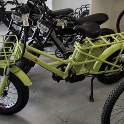E-Bike Premier - 1000watt cargo bike w Dual 17ah 48v batteries!