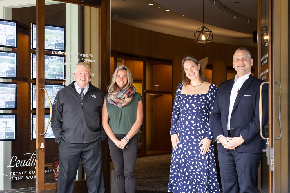 MILLS + COIN TEAM WITH ALLEN TATE / BEVERLYHANKS REALTORS Contact