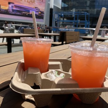Gott's Roadside - Strawberry lemonades - Burgers Near Me - San Francisco, California