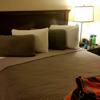Surfside Resort - Queen size room - Hotels Near Me - Rockaway Beach, Oregon