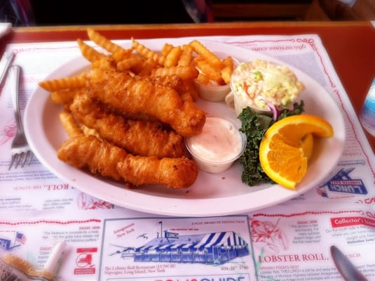 LUNCH Lobster Roll Amagansett by null