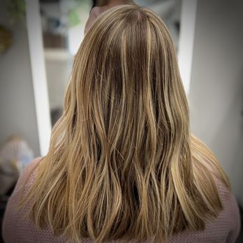 Sunkissed Studio Salon - Sunkissed Signature highlights & precision cut - Hair Salons Near Me - Palm Desert, California Sunkissed Studio Salon - Sunkissed Signature highlights & precision cut - Hair Salons Near Me - Palm Desert, California