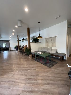 The Farmhouse Deli & Pantry by null
