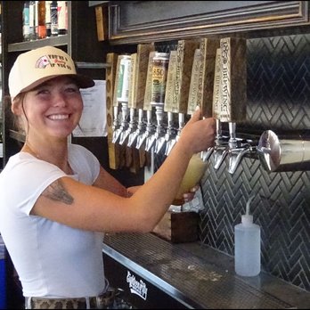 1850 Restaurant - My amazingly friendly hostess and bartender, Shelby, pours a glass of "1850 Pale Ale" from the tap. - American Near Me - Mariposa, California