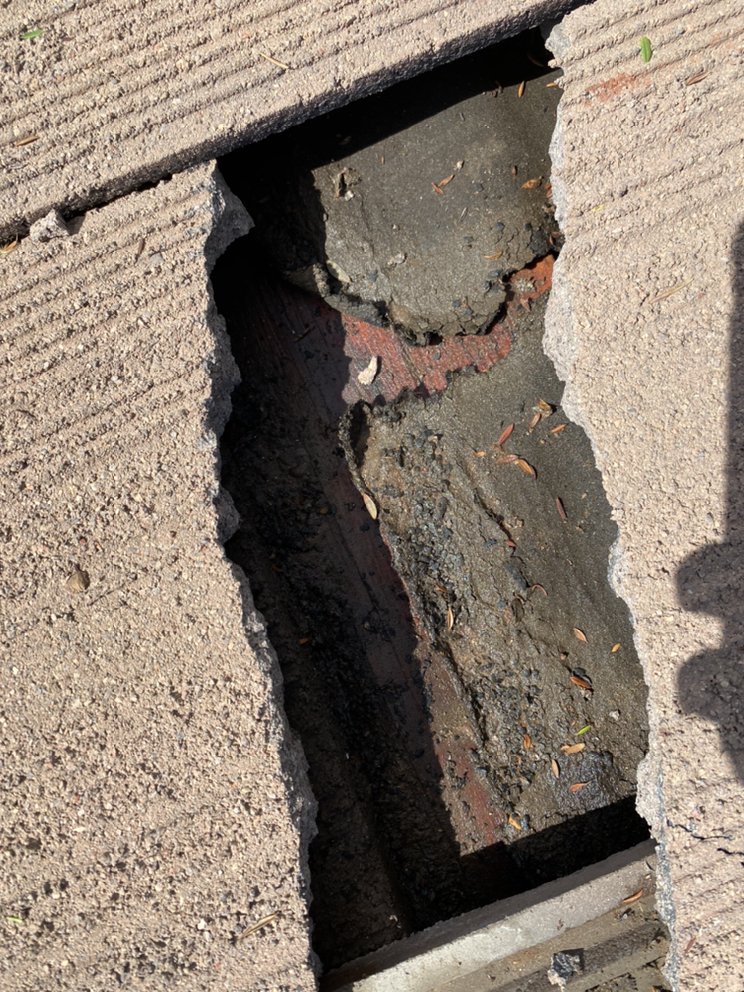 Slide of TMT CONSTRUCTION