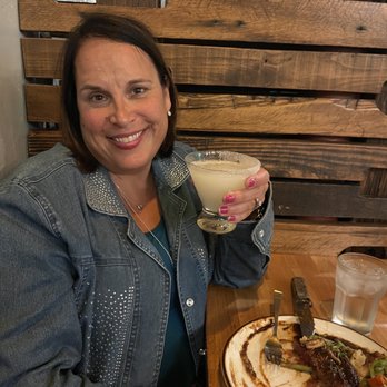 Flying Pig Pub & Kitchen - My freshly made lemon drop and my rib eye with local veggies and delicious mashed potatoes - Pubs Near Me - Oceanside, California