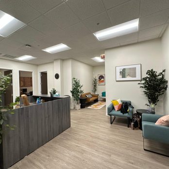 Geode Health - Geode Health West Town waiting room - Counseling & Mental Health Near Me - Chicago, Illinois Geode Health - Geode Health West Town waiting room - Counseling & Mental Health Near Me - Chicago, Illinois