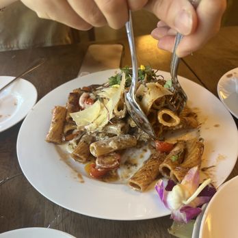 Cafe Wisteria - Short Rib Rigatoni - Cafes Near Me - Menlo Park, California