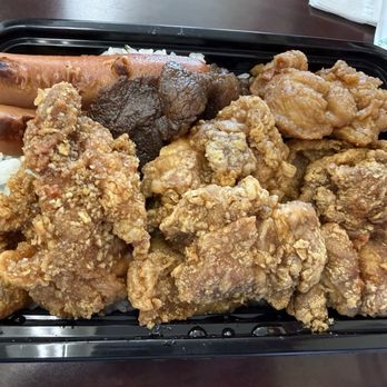Sugoi - Supposedly a garlic chicken bento box. - Japanese Near Me - Honolulu, Hawaii