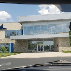 Heartland Bank - Front of building