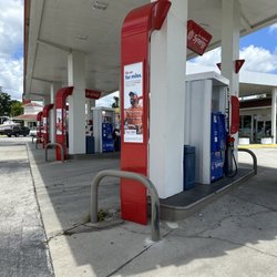 Exxon - Pump here