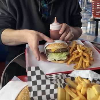 Jasper's Giant Hamburgers - Double cheeseburger - Burgers Near Me - Gold River, California Jasper's Giant Hamburgers - Double cheeseburger - Burgers Near Me - Gold River, California