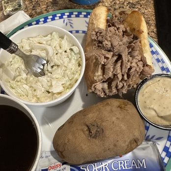 Colonial House Restaurant & Bar - Delicious but tiny. That's a very small potato ... but I guess that's "small potatoes" :;) - American Near Me - Rapid City, South Dakota